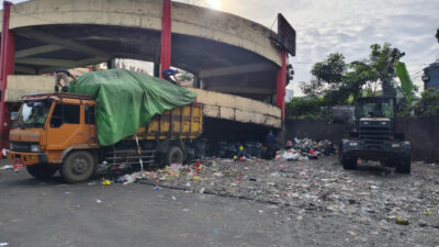 Lonjakan Sampah Selama Lebaran, DLH Pontianak Kerahkan Armada dan Alat Berat