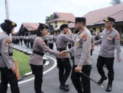 Suasana Hangat Penuh Kebersamaan, Kapolda Kalbar Pimpin Apel dan Halal Bihalal Usai Lebaran