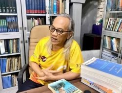 Guru Ku Sayang, Guru Ku Malang: Saat Pahlawan Tanpa Tanda Jasa Tak Lagi Punya Perisai Hukum